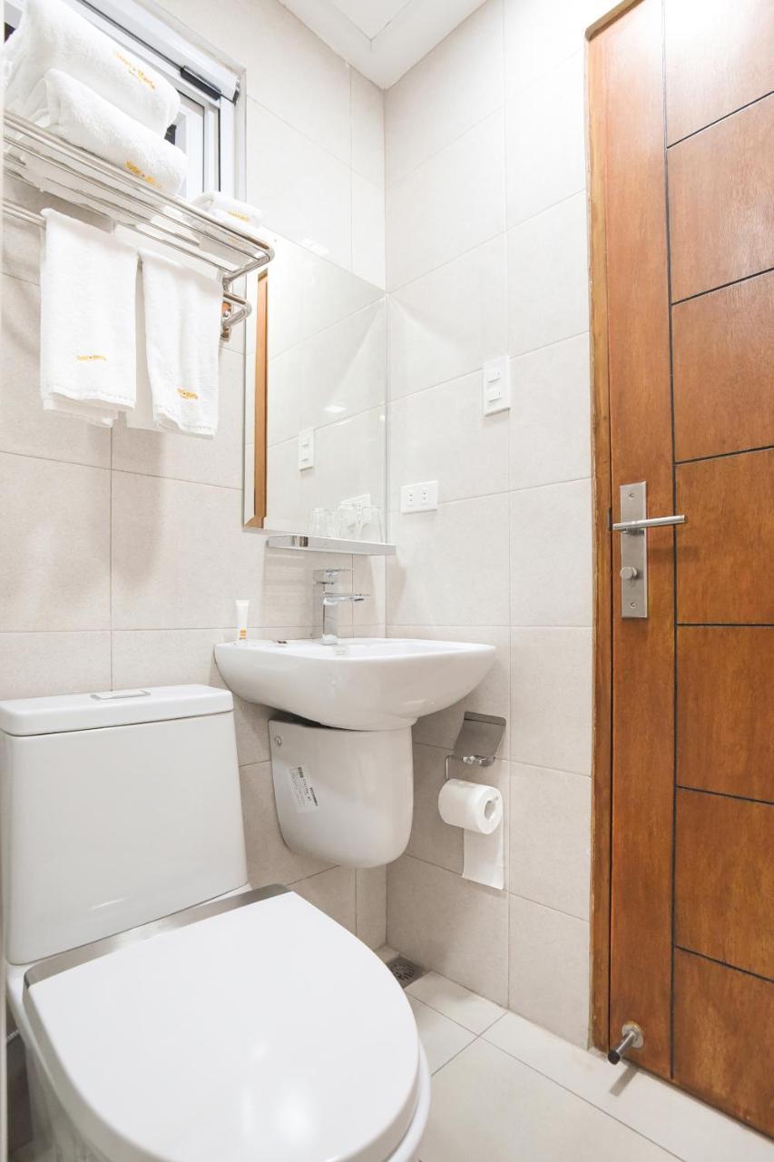 Hotel Merlo Makati City Extérieur photo