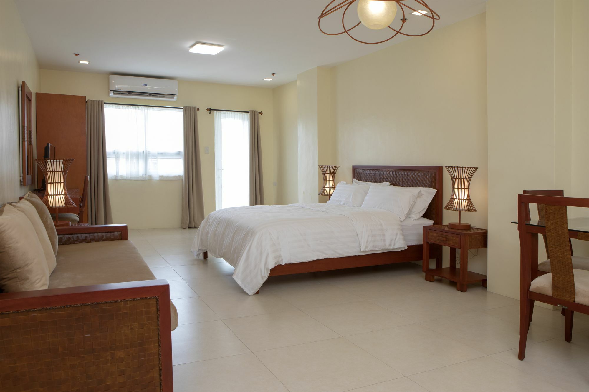 Hotel Merlo Makati City Extérieur photo